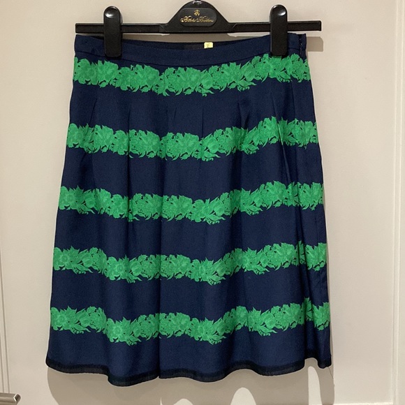 J Crew silk floral skirt size 00 - Picture 2 of 3